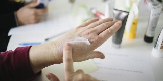 rejuvenecimiento de la piel de las manos