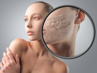 el cuidado de la cara de 30 años para la piel seca